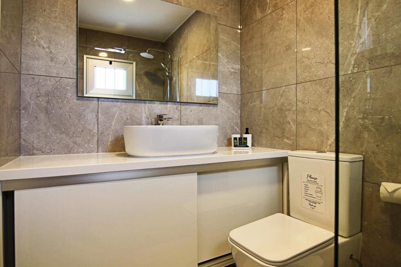 Phaedrus Living Seaside Luxury Flat Athina 108 Apartment
