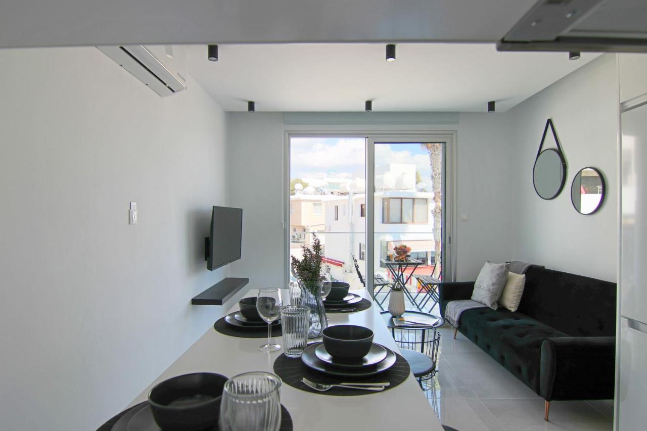 Phaedrus Living Seaside Luxury Flat Athina 108 Apartment