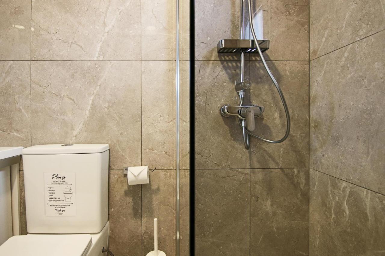 Phaedrus Living Seaside Luxury Flat Athina 108 Apartment